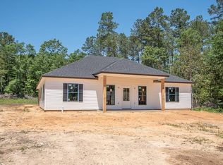 953 Paradise Rd, Ball, LA 71405