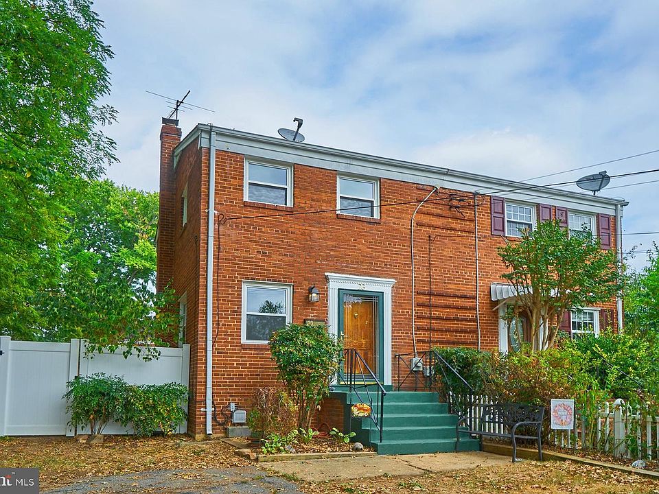 1st image of 23 Underwood Pl