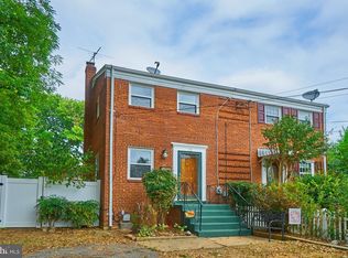 23 Underwood Pl, Alexandria, VA 22304