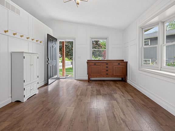 4th image of 9 Timber View Dr