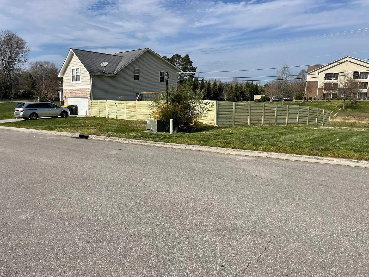 4 bed, 2.5 bath, 1971 sqft, $2,700 — Photo 4