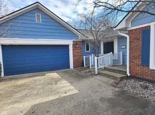 8001 Tanager Ln, Indianapolis, IN 46256