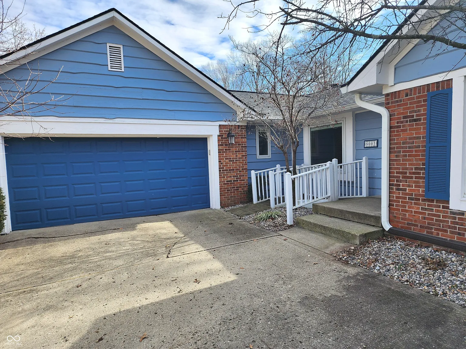 8001 Tanager Ln photo 1