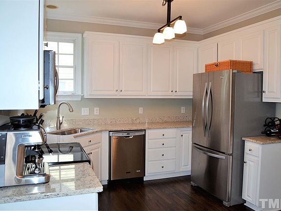 3rd image of 520 Tufts Ct