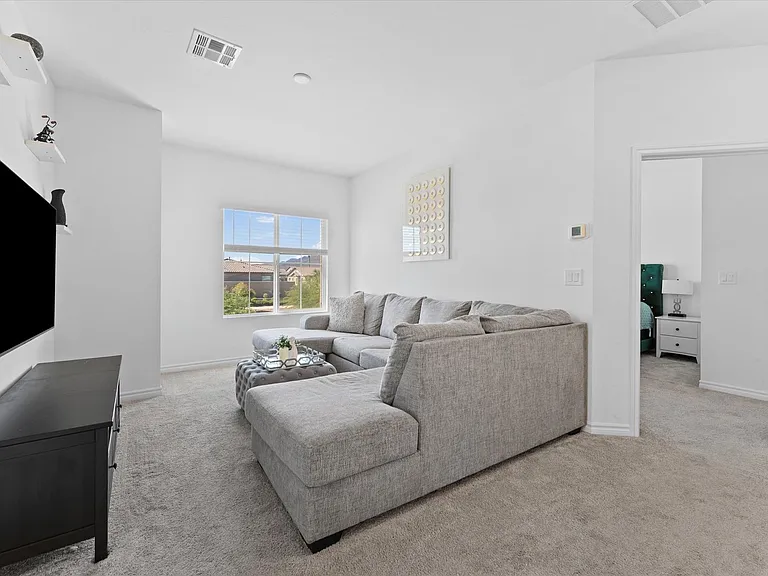 237 Callen Falls Ave #2011 — Photo 21