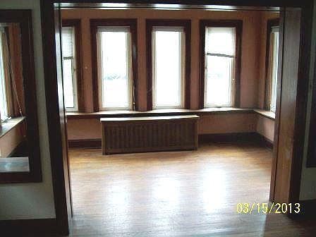 5th image of 1837 Davis Ave