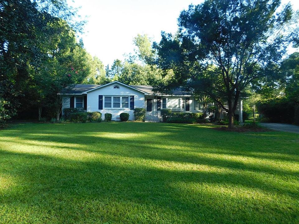 1st image of 806 W Alden Ave