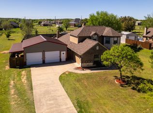 120 Walton Ln, Springtown, TX 76082