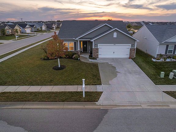 2nd image of 6042 Silvercreek Dr
