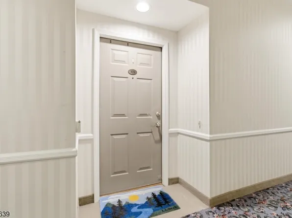 5301 Richmond Rd BLDG 5 #301, West Milford Twp., NJ 07480