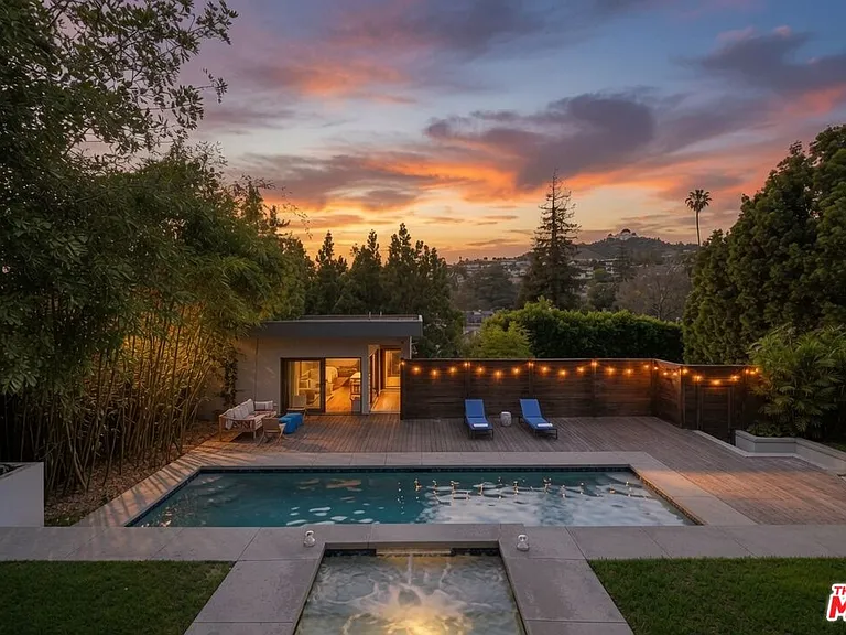 2035 De Mille Dr — Photo 17