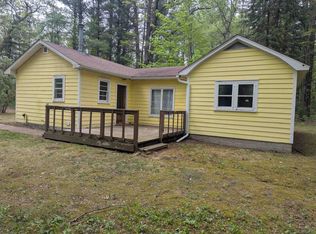 2410 N Eight Mile Rd, Sanford, MI 48657