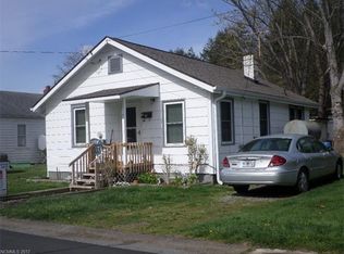 43 Liner St, Waynesville, NC 28786