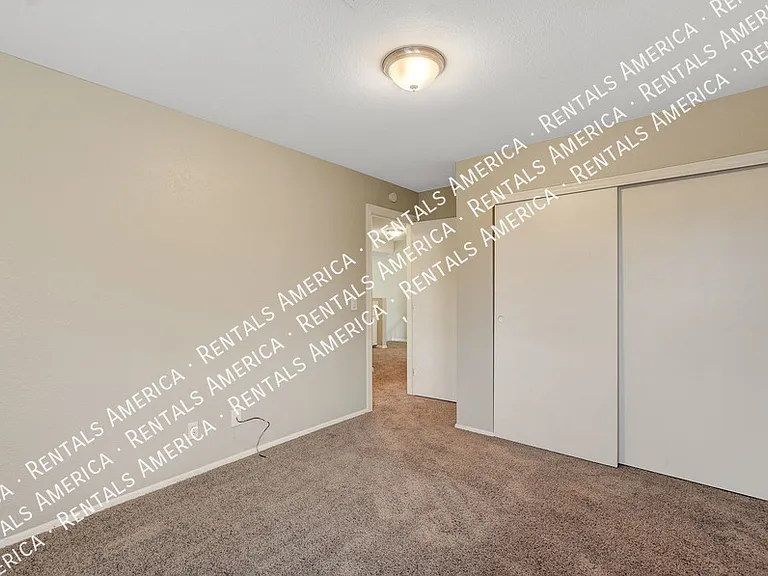 319 Simon Bolivar Dr — Photo 27