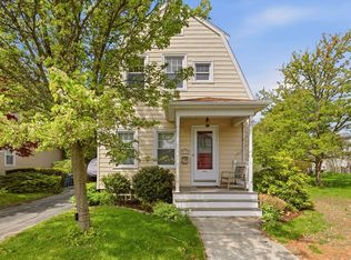17 Buttonwood St, New Bedford, MA 02740