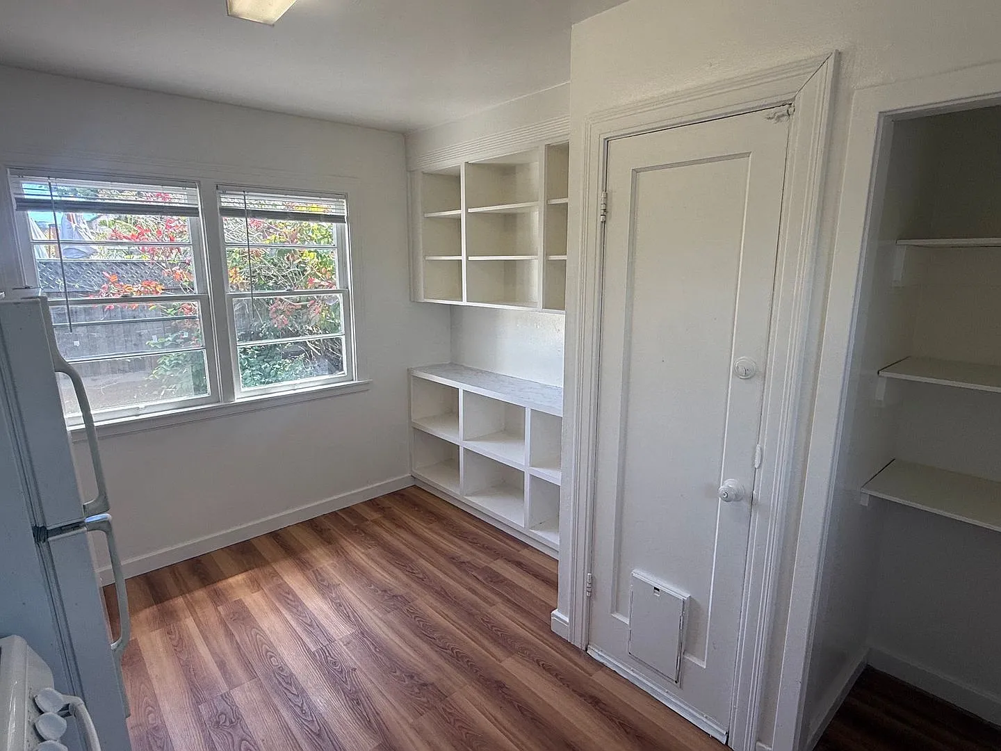 1-Bedroom Single Family Home in North & East Richmond — Photo 3