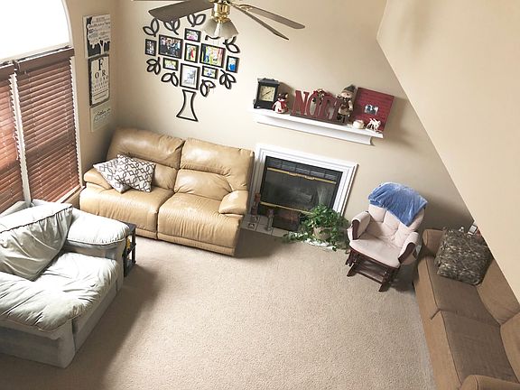 Beautiful Vaulted ceilings!