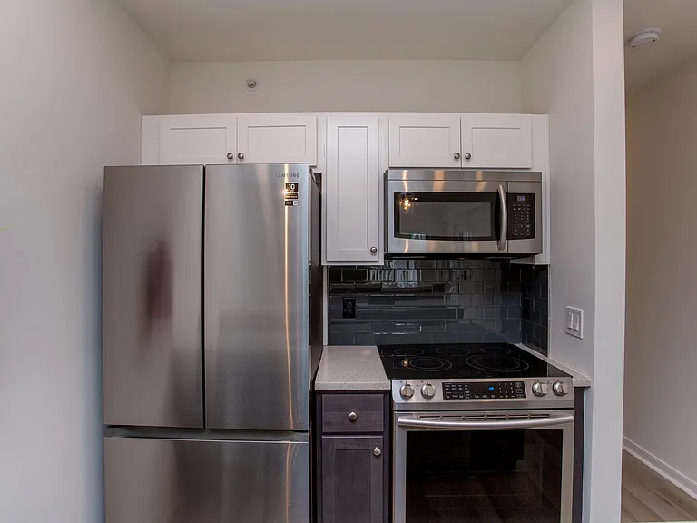41 Bridge St #D — Photo 9