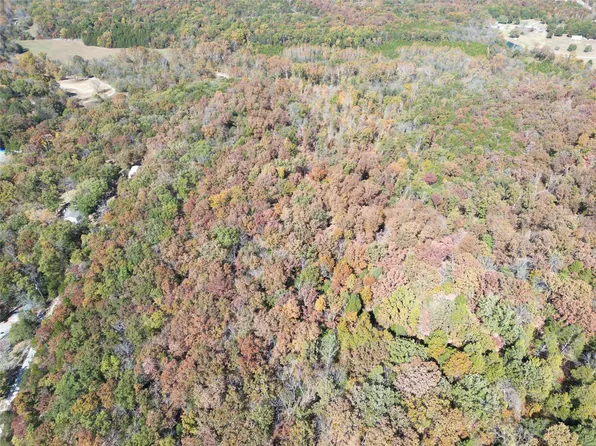 200 Hill Crest Dr, Dittmer, MO 63023