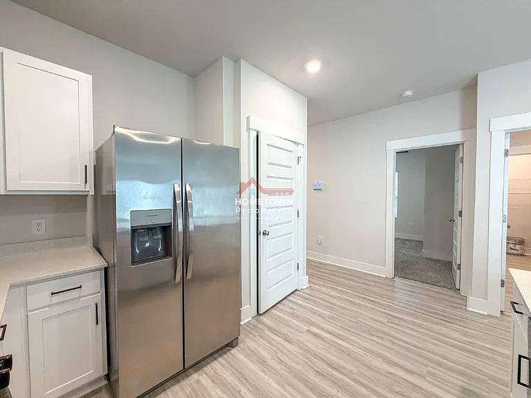 9899 Starling Dr — Photo 6