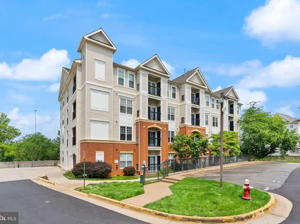 11320 Aristotle Dr #4305, Fairfax, VA 22030