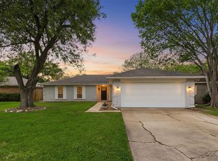 2818 New England Ct, Webster, TX 77598