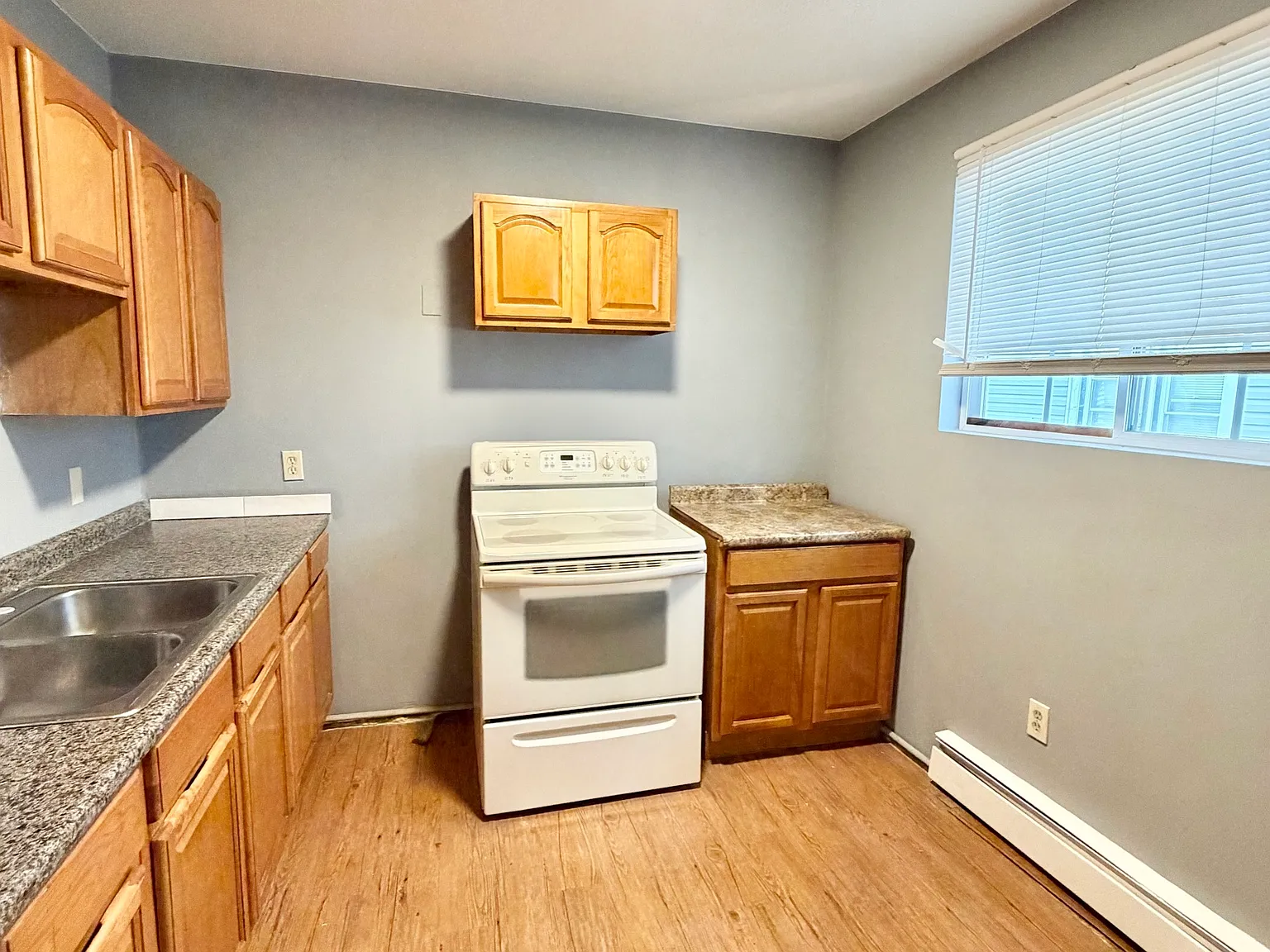 71 Williams St — Photo 3