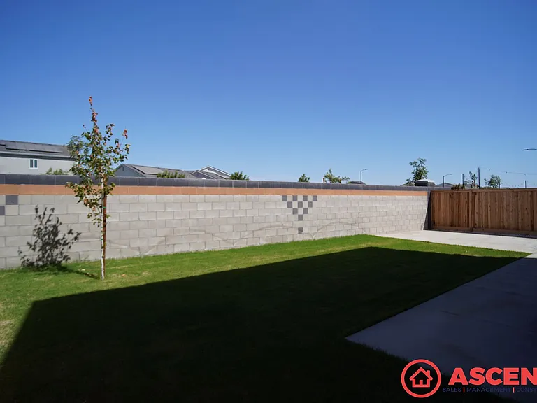 3316 Laurel Hill Ln — Photo 27