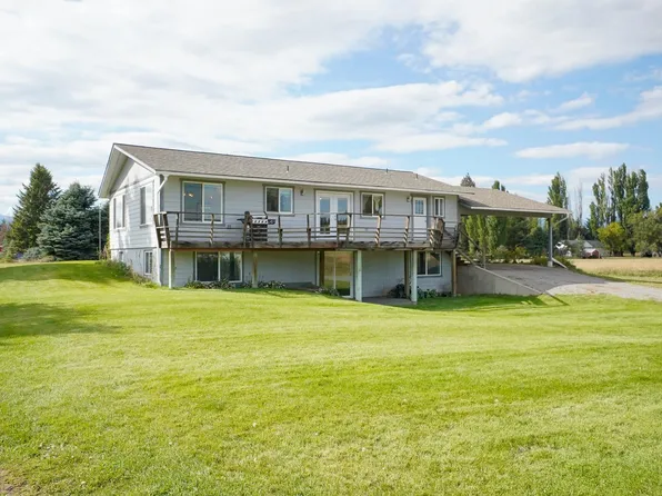 2501 Paradise Valley Rd, Bonners Ferry, ID 83805