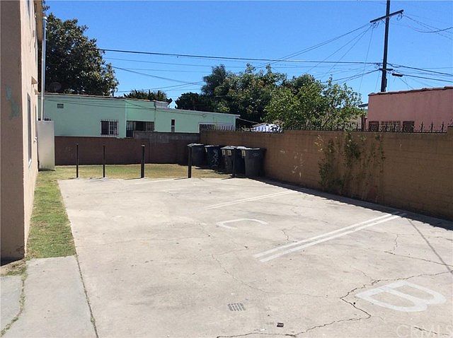 2nd image of 9815 Stanford Ave