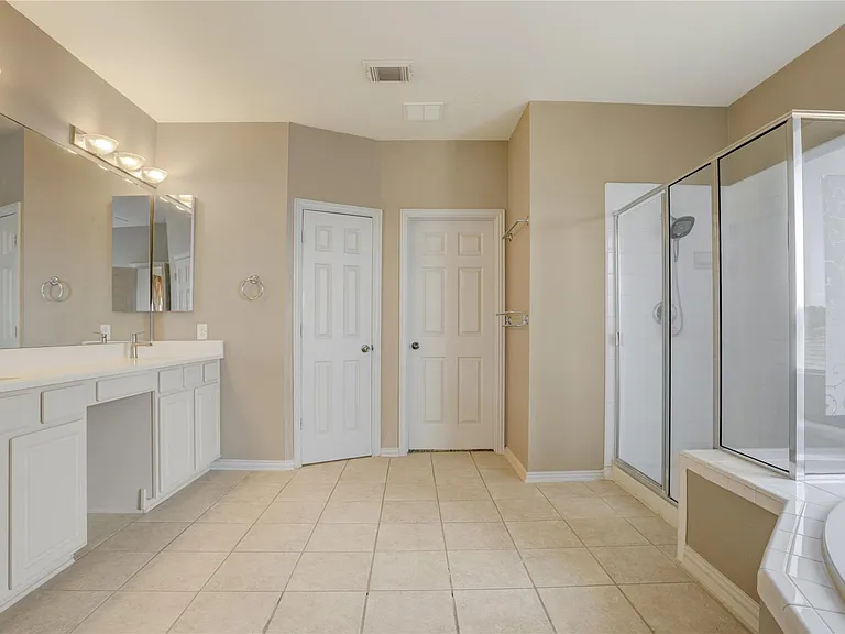 10006 Autumn Lake Trl — Photo 19