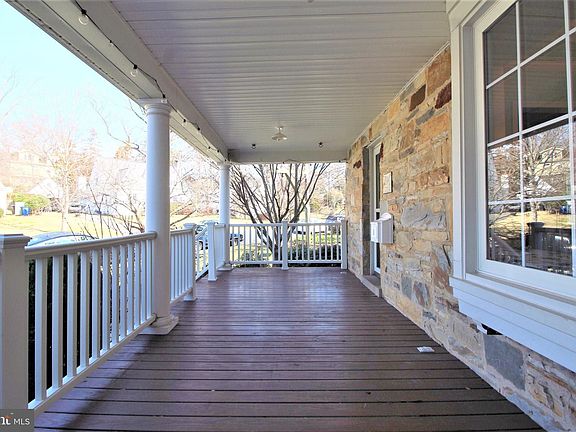 2nd image of 5724 9th St N