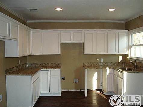 5th image of 1416 Lakeside Dr
