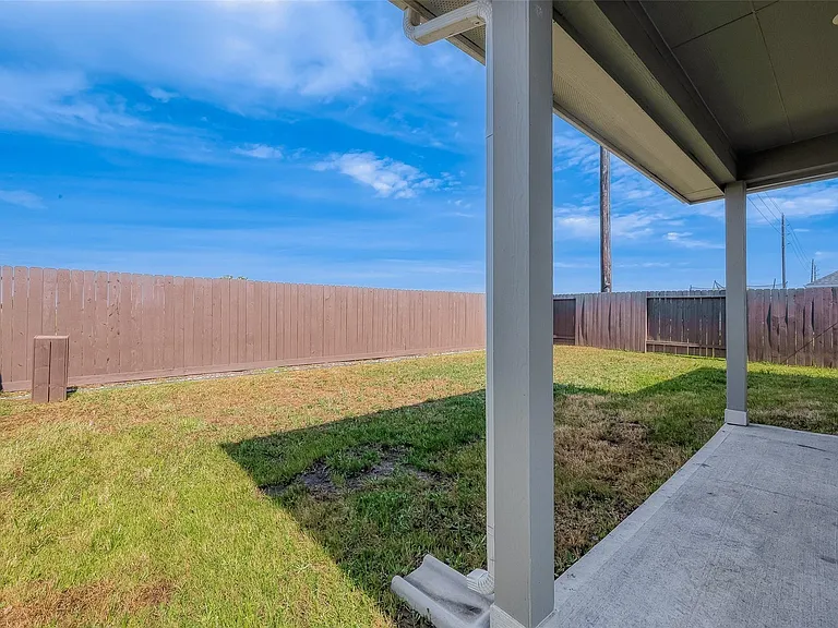 7446 French Quarter Ct — Photo 26