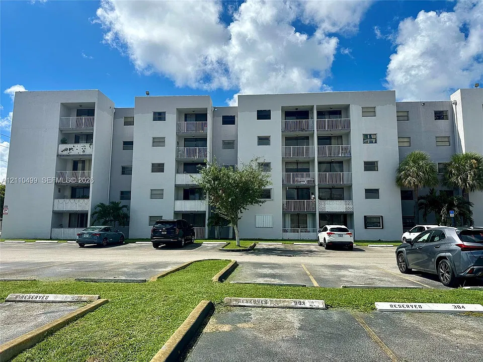 8145 NW 7th St #308