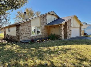 8005 E Lansing St, Broken Arrow, OK 74014