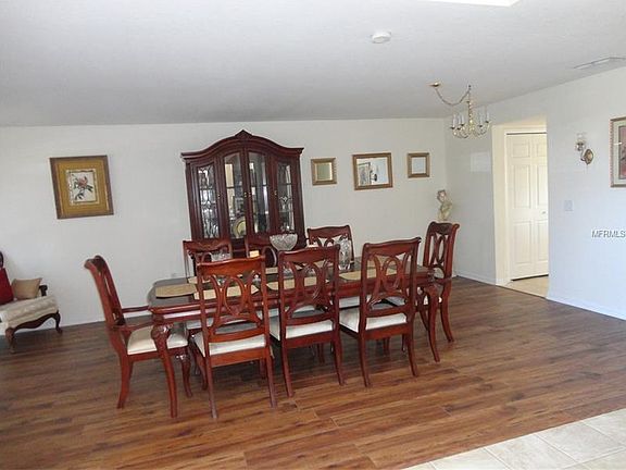 4th image of 208 Vista View Ave