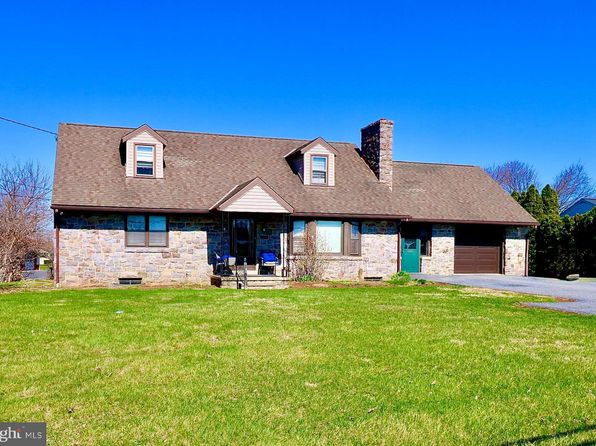 2245 Moselem Springs Rd, Fleetwood, PA 19522
