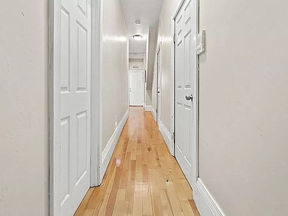 5th image of 319-321 W 4th St #319-1