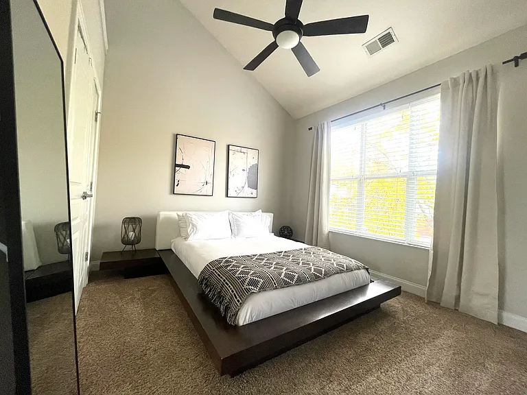 914 Garden District Dr — Photo 18