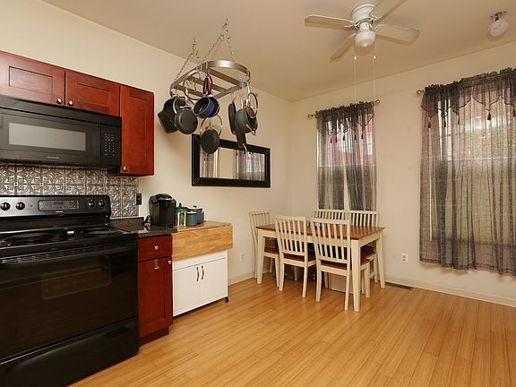 3rd image of 909 N 19th St #A