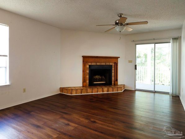 1500 E Johnson Ave APT 225, Pensacola, FL 32514