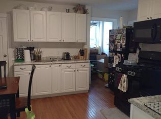 237 Columbia St #4, Cambridge, MA 02139