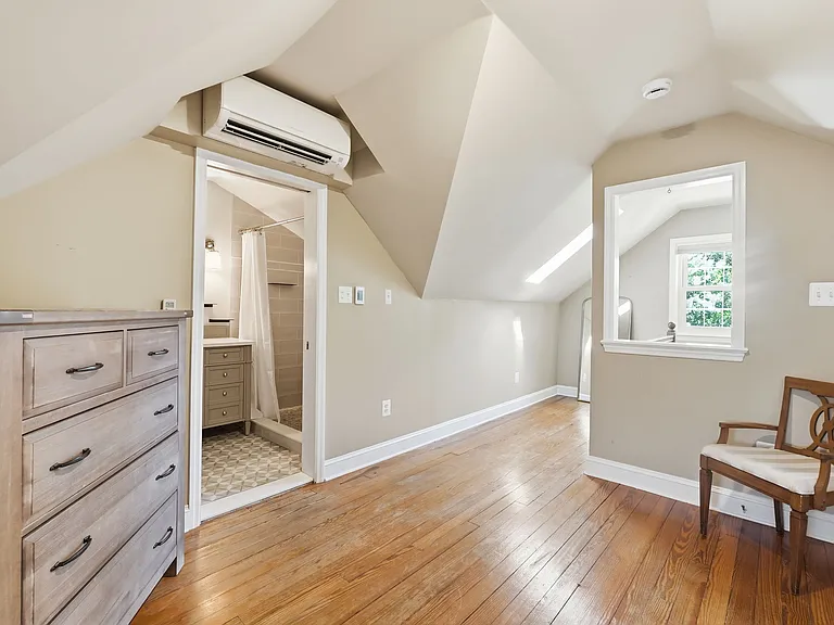 110 Stewart Ave — Photo 19