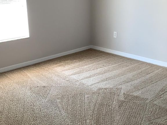 5th image of 264 Autumn Ln