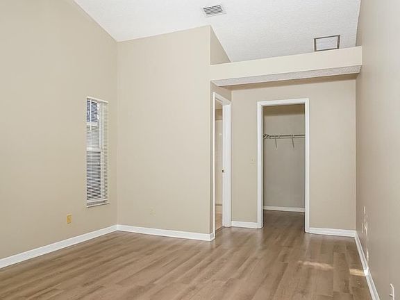 5th image of 7114 Queen Palm Cir