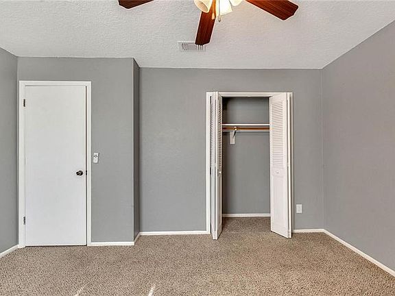 3rd image of 1369 Dandelion Dr