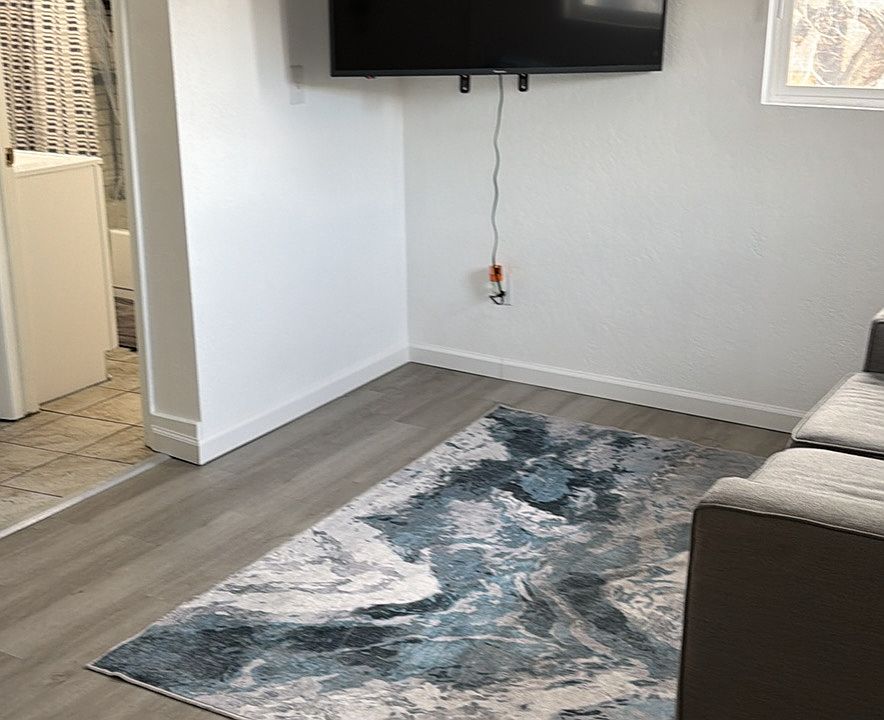 1st image of 606 Chipeta Ave #5