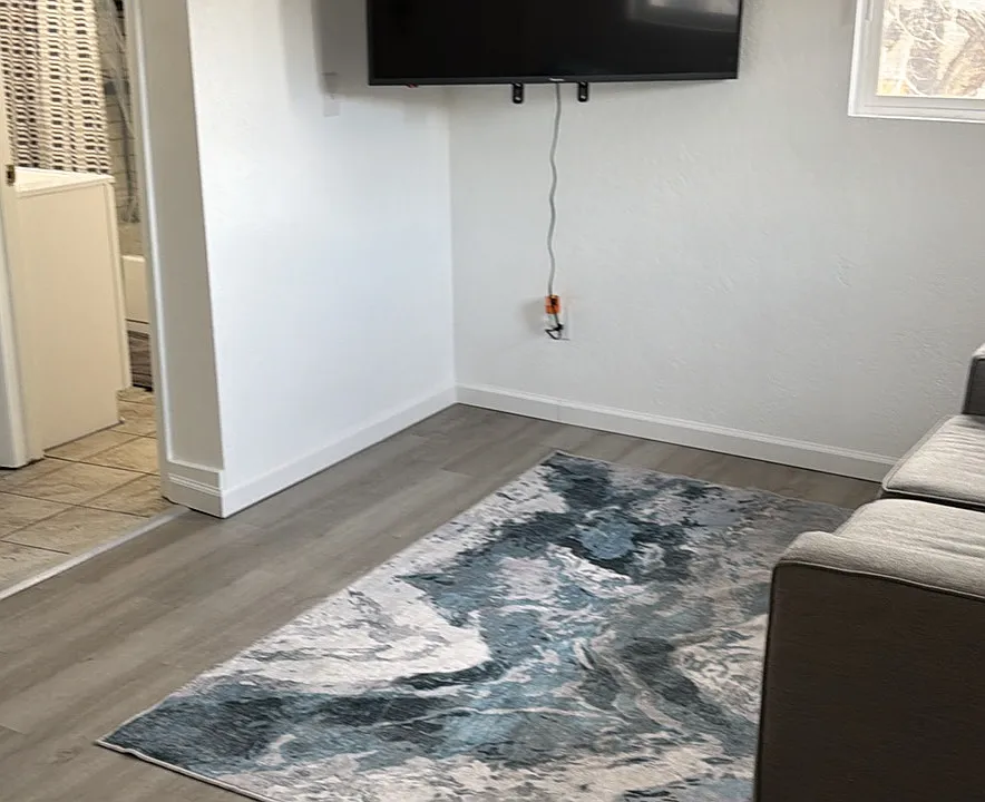 606 Chipeta Ave #5