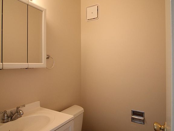 4th image of 1214 Dana Dr APT A
